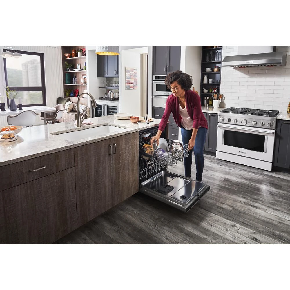 360° Max Jets™ Third Rack Dishwasher with Fan-Enabled ProDry™ System, 44 dBA view 42