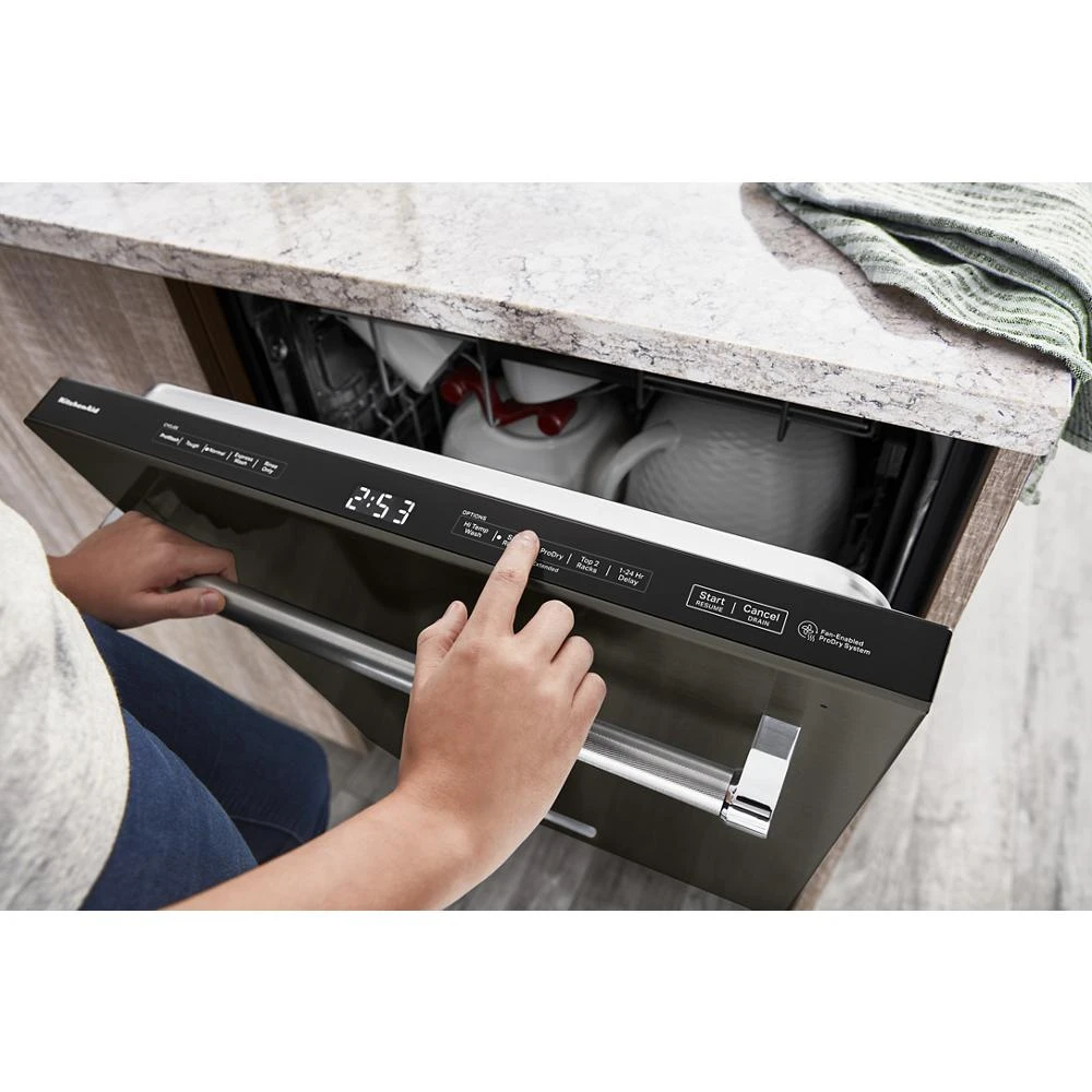360° Max Jets™ Third Rack Dishwasher with Fan-Enabled ProDry™ System, 44 dBA view 64