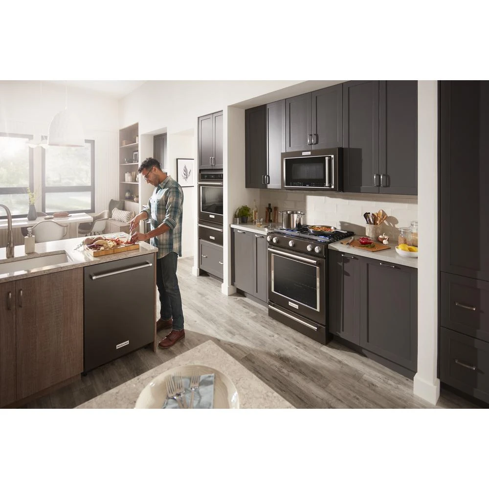 360° Max Jets™ Third Rack Dishwasher with Fan-Enabled ProDry™ System, 44 dBA view 10