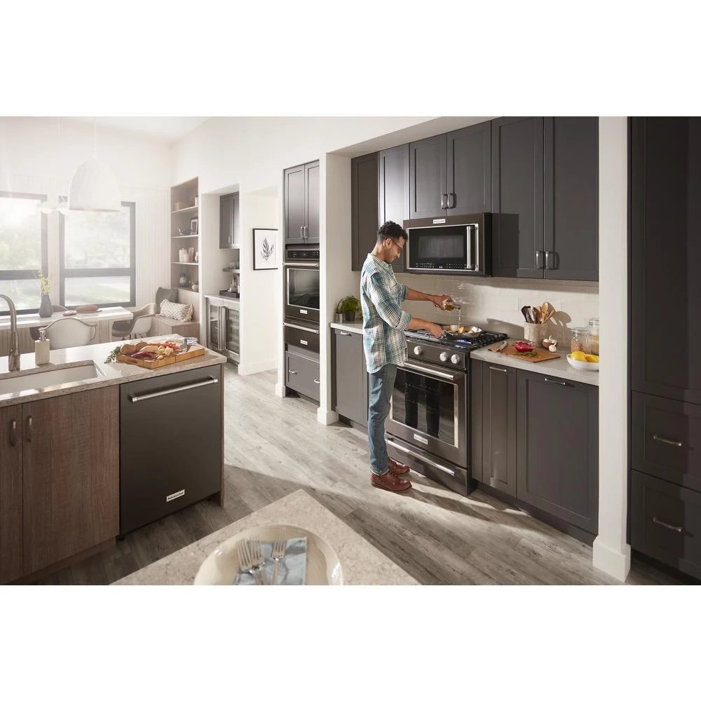 360° Max Jets™ Third Rack Dishwasher with Fan-Enabled ProDry™ System, 44 dBA view 19