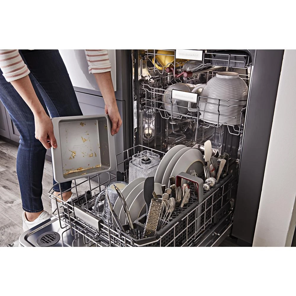 360° Max Jets™ Third Rack Dishwasher with Fan-Enabled ProDry™ System, 44 dBA view 29