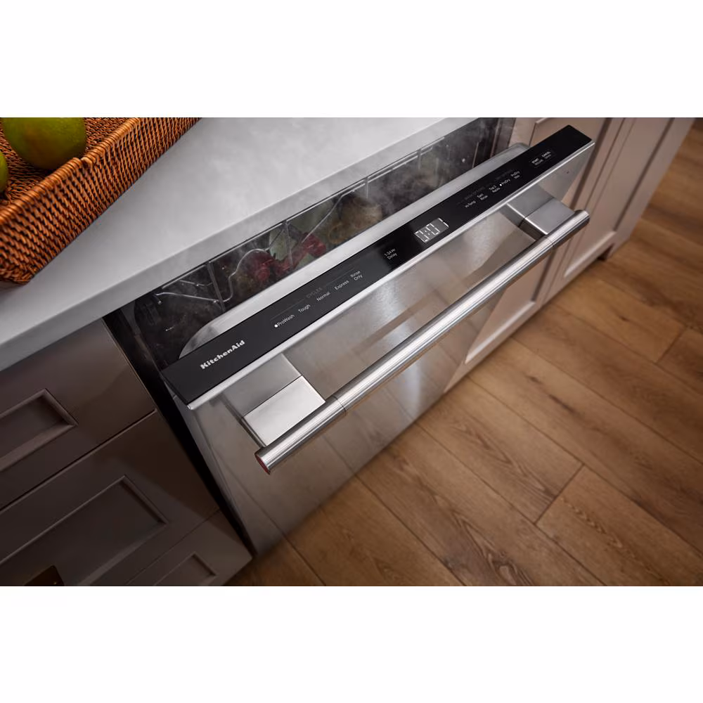 360° Max Jets™ Third Rack Dishwasher with Stemware Shield and Stemware Clips, 44 dBA view 18