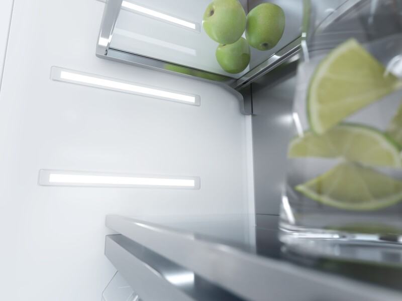 MasterCool fridge‑freezer For high-end design and technology on a large scale. KF2902VI
