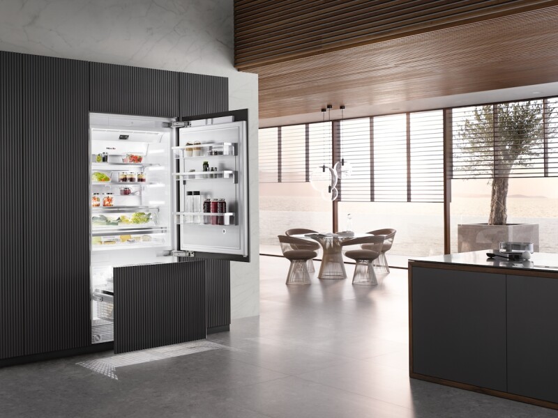 MasterCool fridge‑freezer For high-end design and technology on a large scale. KF2902VI