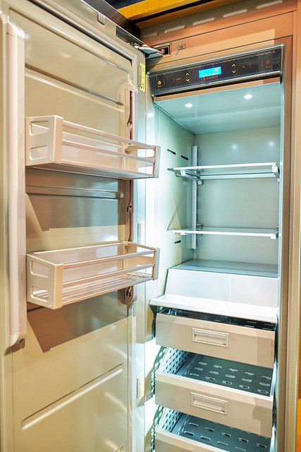 24" Column Freezer KFCR24WH
