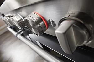 KitchenAid® 48'' Smart Commercial-Style Dual Fuel Range with Griddle KFDC558JBK, product image 4 of 11