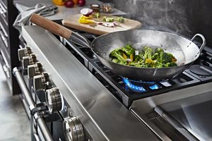 KitchenAid® 48'' Smart Commercial-Style Dual Fuel Range with Griddle KFDC558JBK, product image 7 of 11