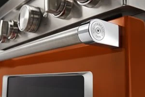 KitchenAid® 30'' Smart Commercial-Style Gas Range with 4 Burners KFGC500JSC