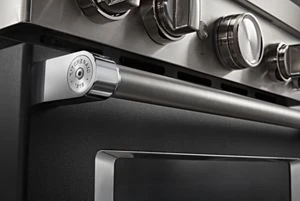 KitchenAid® 48'' Smart Commercial-Style Gas Range with Griddle KFGC558JBK