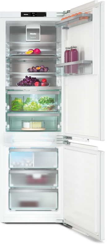 PerfectCool fridge‑freezer PerfectFresh Active, DynaCool, and IceMaker for outstanding appearance. KFN7795D