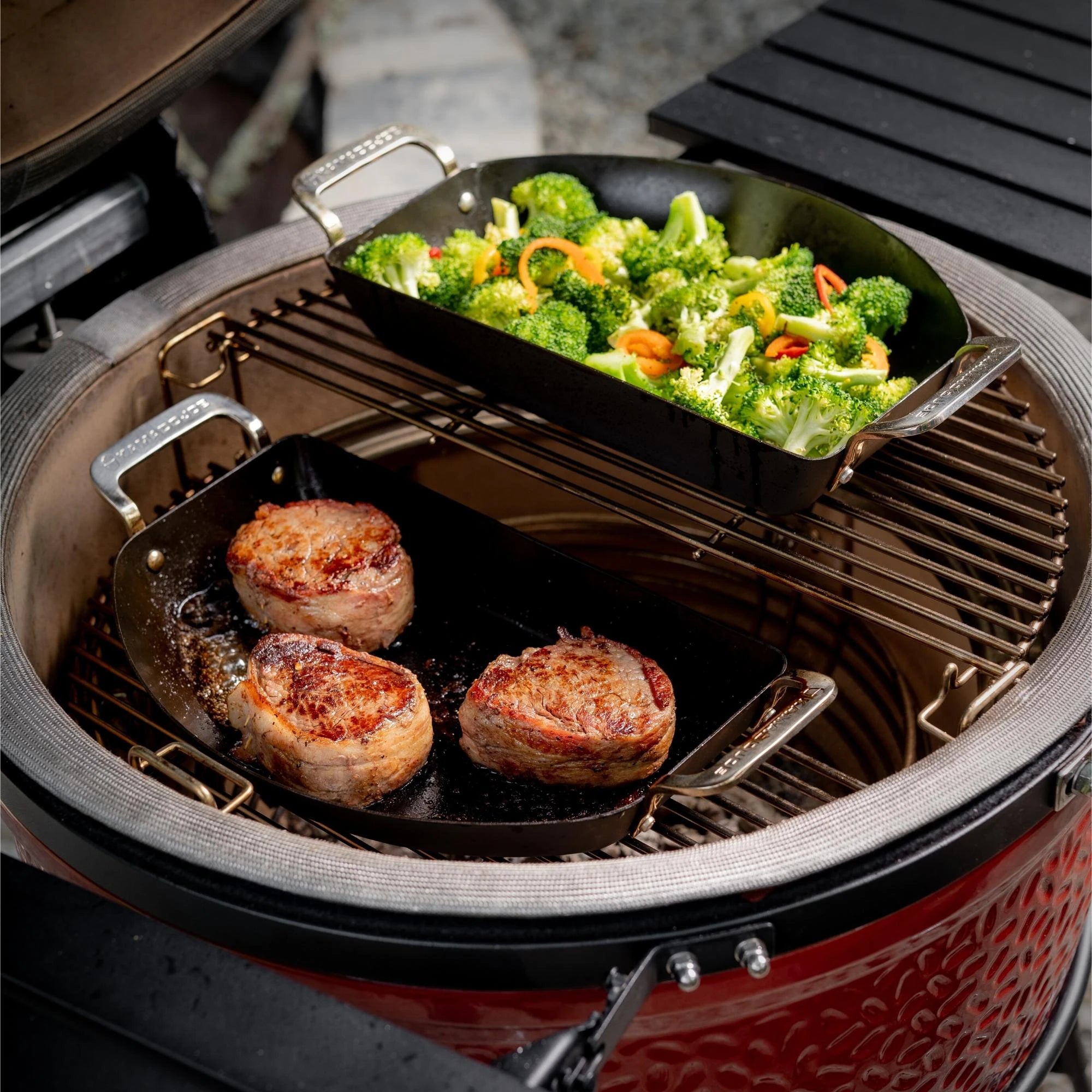 Karbon Steel™ Half-Moon Pan Set KJ15124822