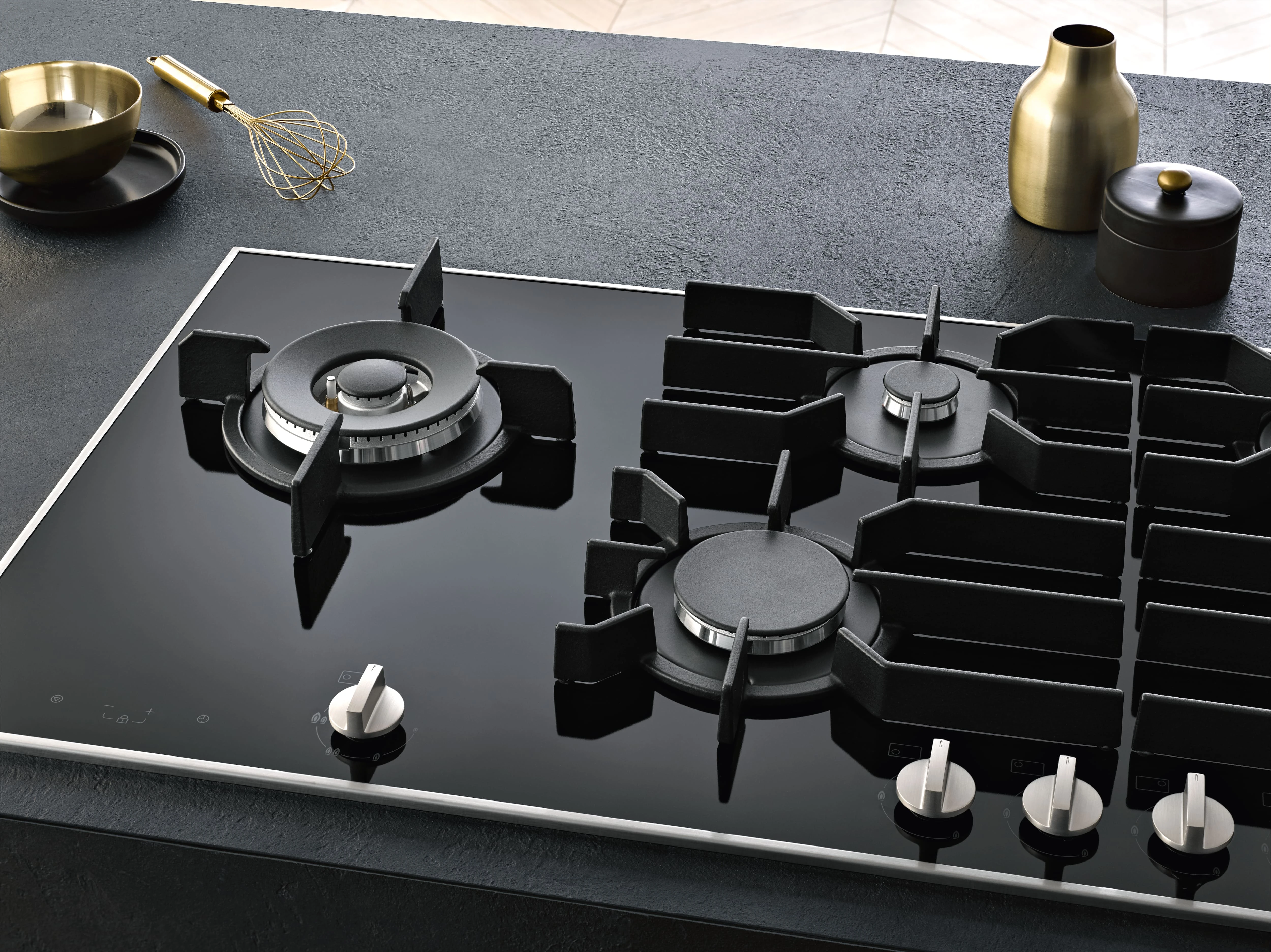 Gas cooktop KM30541G