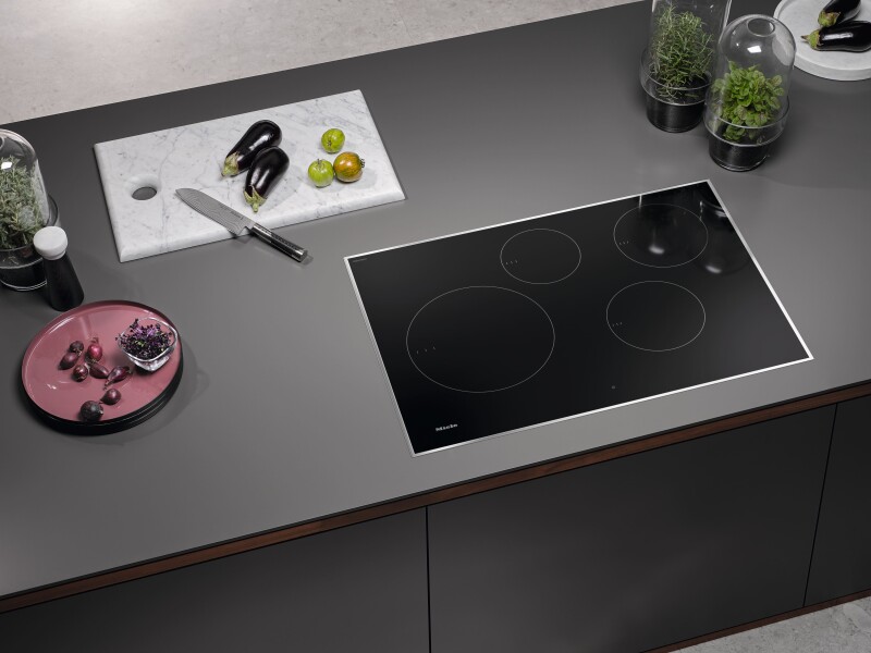 30" Induction Cooktop with Frame (Black) KM7730FRCTS