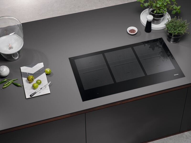 36" Induction Powerflex Cooktop KM7745FLCTS
