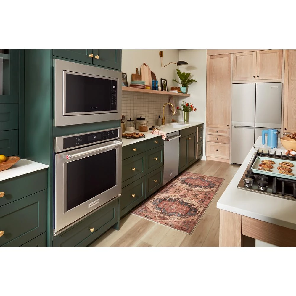 2.2 Cu. Ft. Countertop Microwave view 6