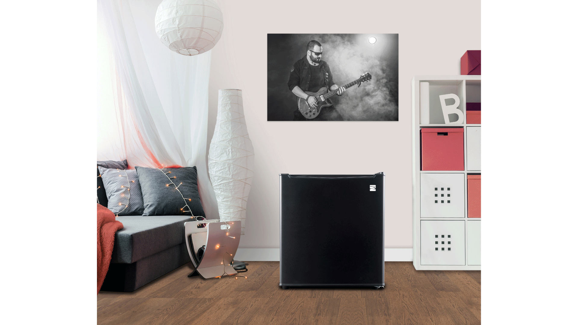 1.7 Black Refrigerator KMR17MBKE
