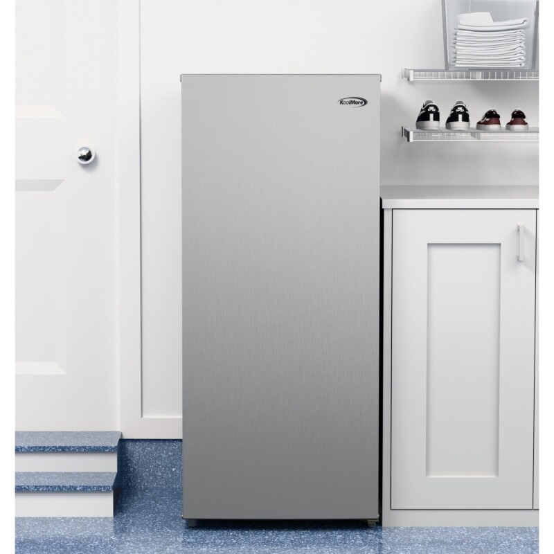 7 Cu. Ft. Garage Ready Convertible Upright Manual Defrost Freezer/Refrigerator in Stainless Steel KMRUF7SSS, product image 4 of 13