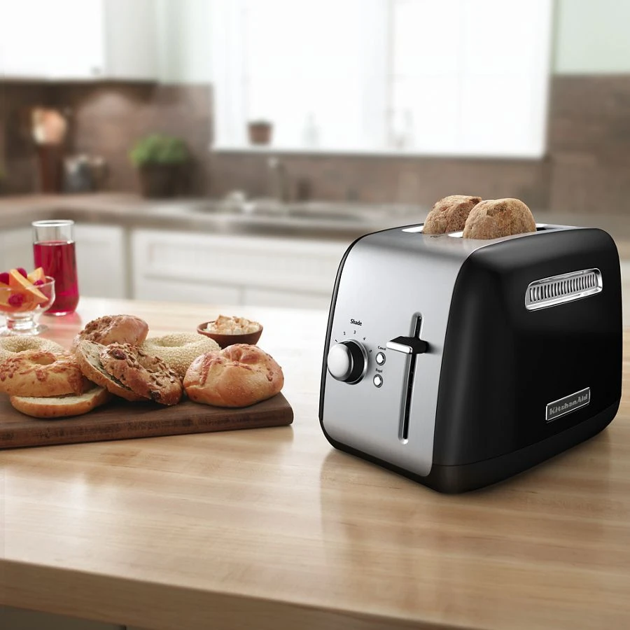 2-Slice Toaster with manual lift lever KMT2115OB