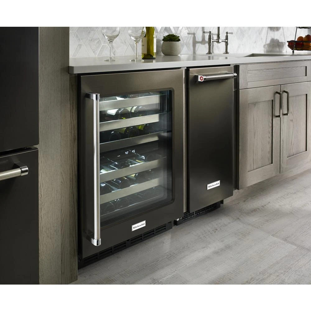 23.8 cu. ft. 36" Counter-Depth French Door Platinum Interior Refrigerator with PrintShield™ Finish view 65