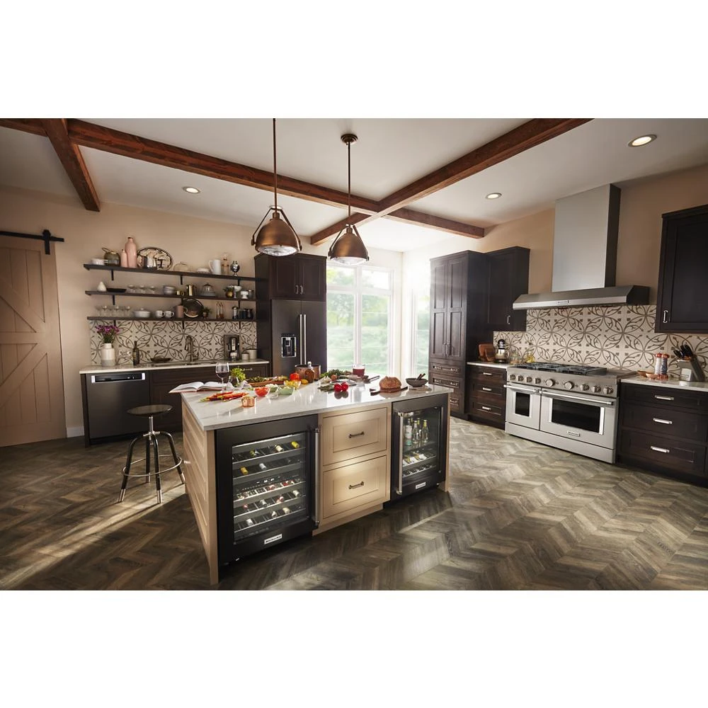 23.8 cu. ft. 36" Counter-Depth French Door Platinum Interior Refrigerator with PrintShield™ Finish view 18