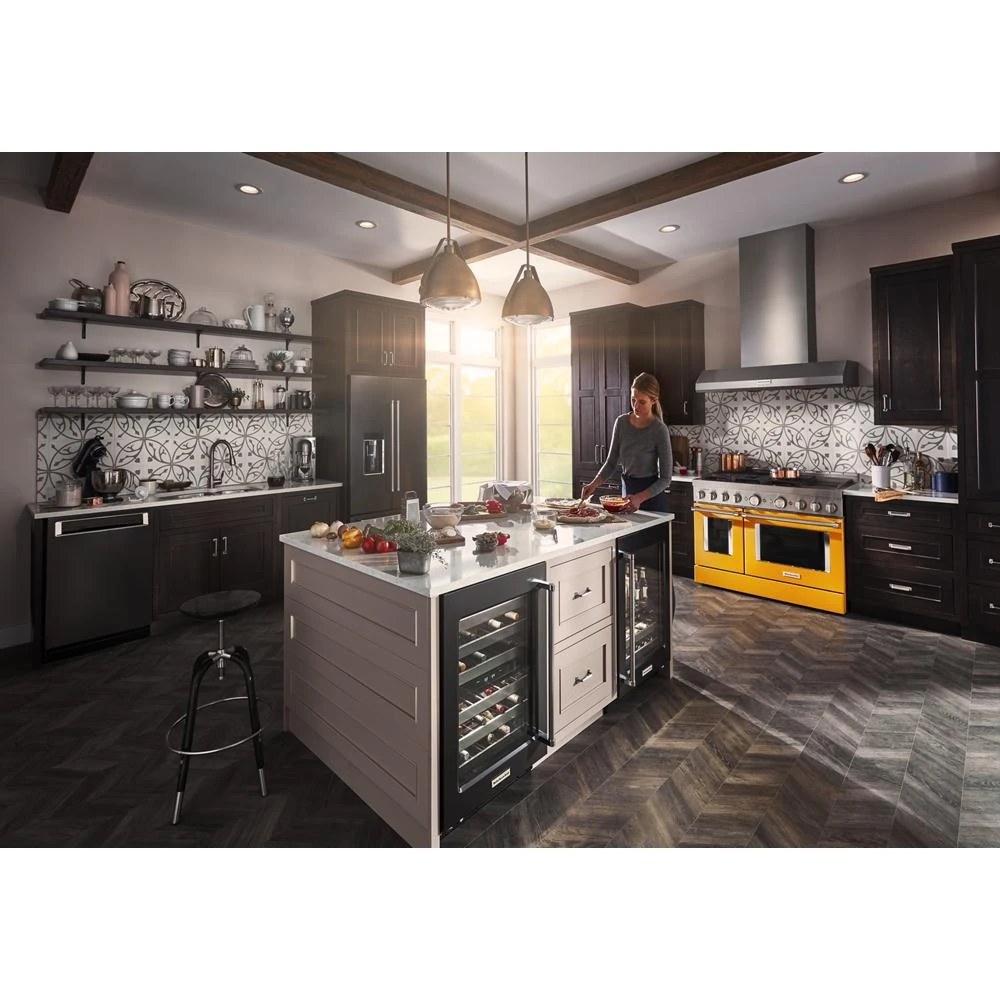 23.8 cu. ft. 36" Counter-Depth French Door Platinum Interior Refrigerator with PrintShield™ Finish view 12