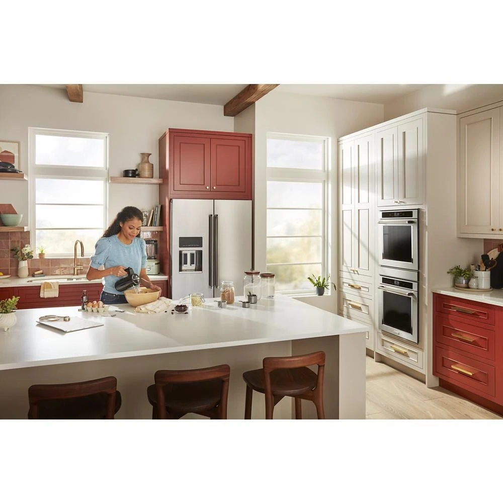 23.8 cu. ft. Counter-Depth French Door Platinum Interior Refrigerator with PrintShield™ Finish view 18