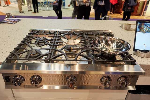 36″ 5-Burner Rangetop KRT365NG1