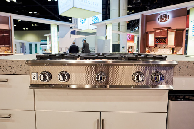 36″ 5-Burner Rangetop KRT365NGCC1