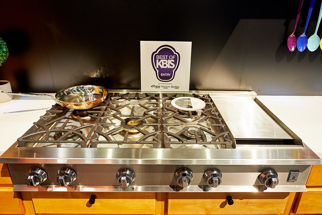 48″ 5-Burner Rangetop with 12″ Griddle KRT485GDNGCC1