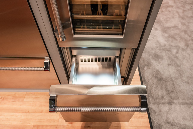 24" Wine Refrigerator KRWR24OR