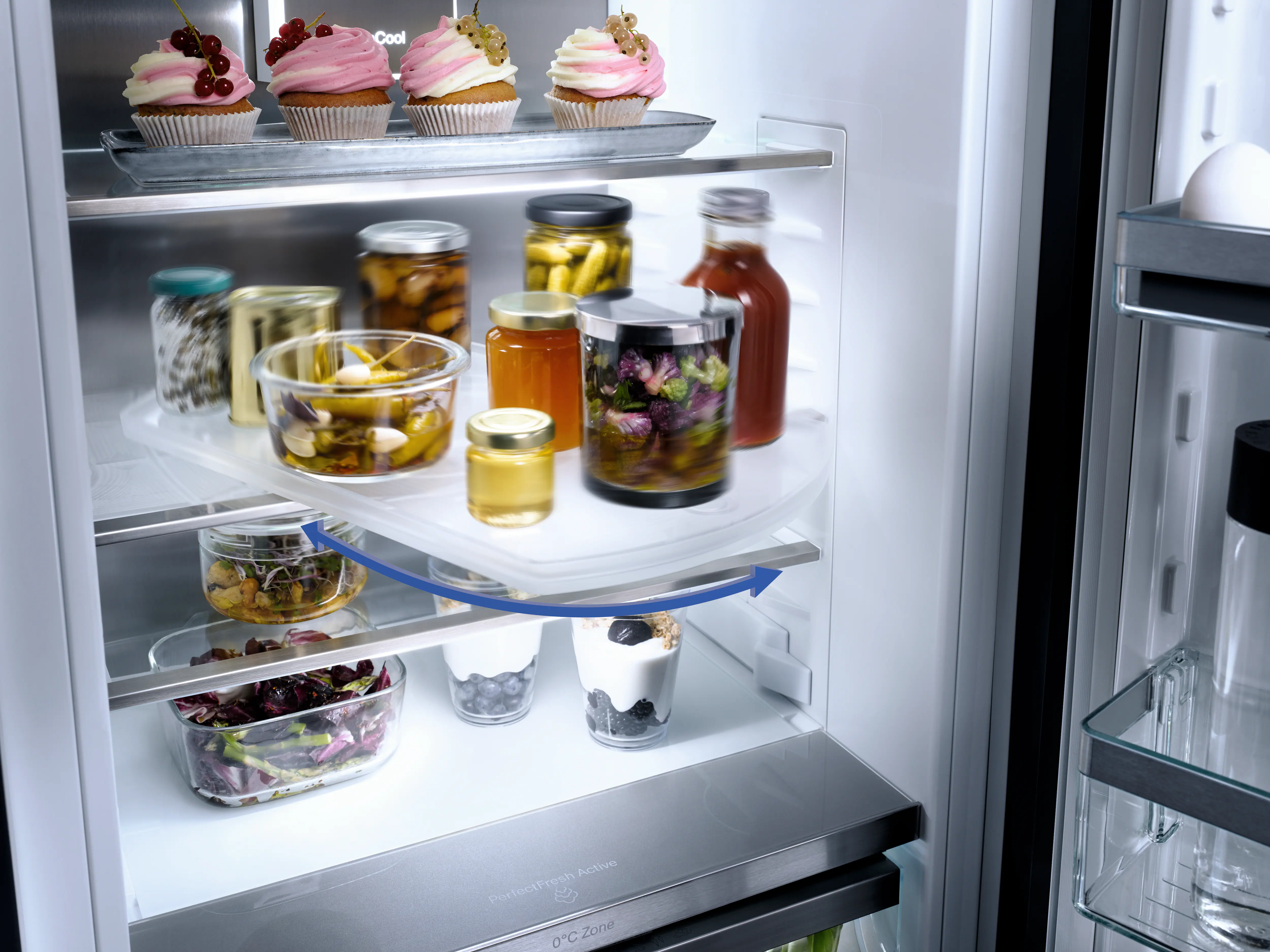Built-in refrigerator, 70 in (178 cm) niche height KS7793D