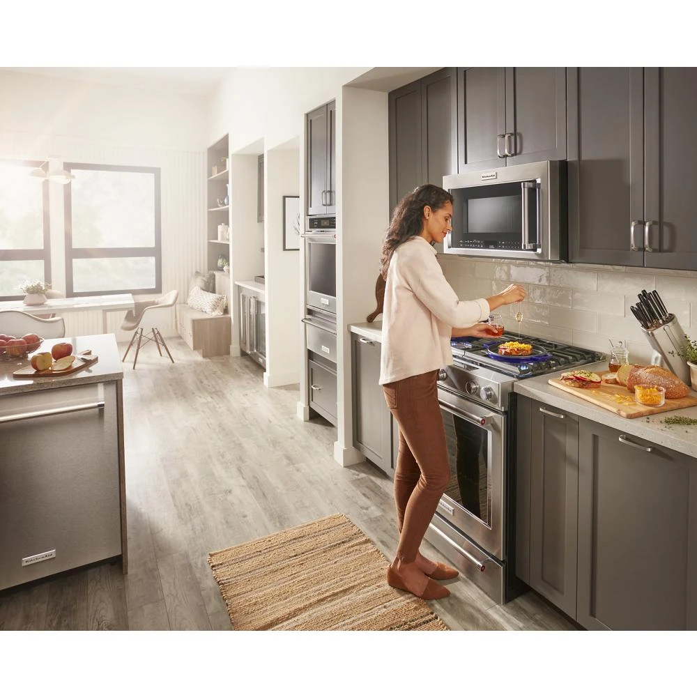 30-Inch 5 Burner Gas Convection Slide-In Range with Baking Drawer view 10