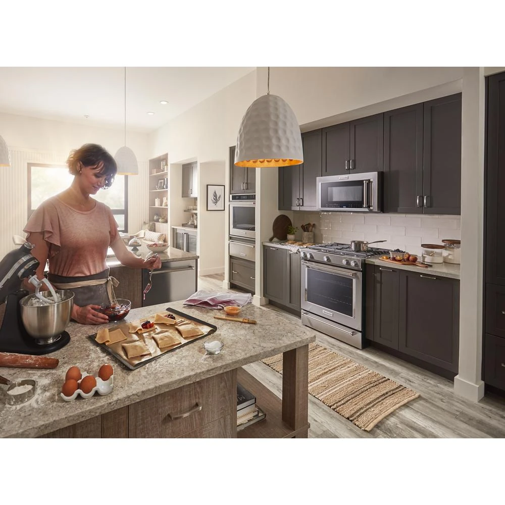30-Inch 5 Burner Gas Convection Slide-In Range with Baking Drawer view 16