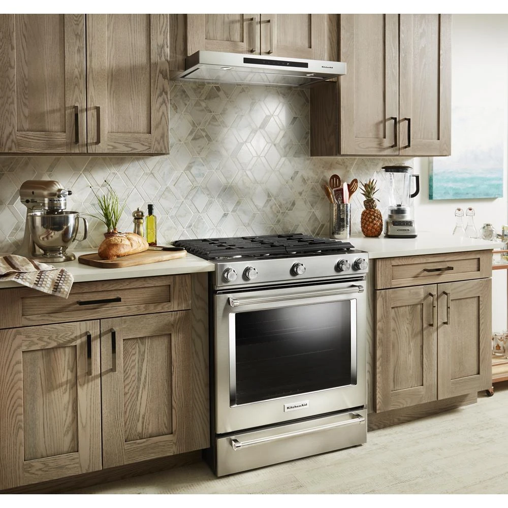 30" 5-Burner Gas Slide-In Convection Range view 3