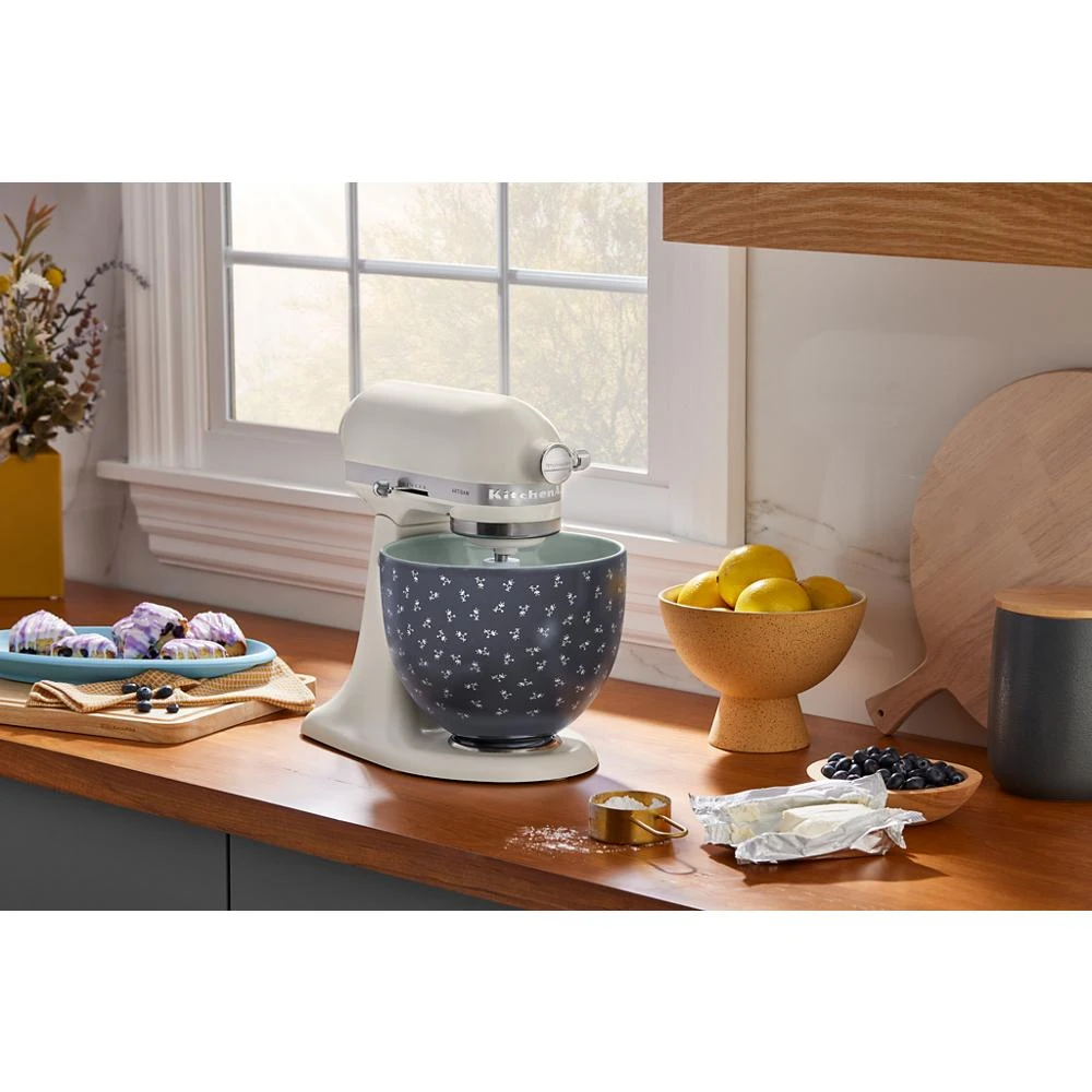Artisan® Series 5 Quart Tilt-Head Stand Mixer with Premium Accessory Pack KSM195PSPL