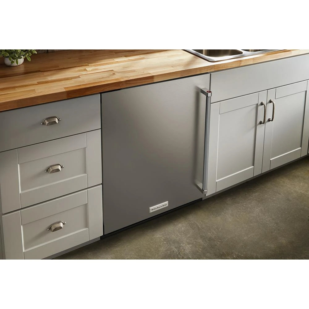 24" Undercounter Refrigerator with Stainless Steel Door KURL114KSB