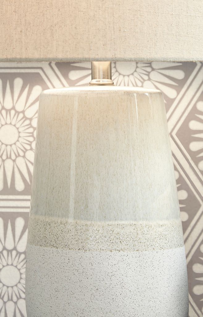 Shavon Beige And White Table Lamp L100724