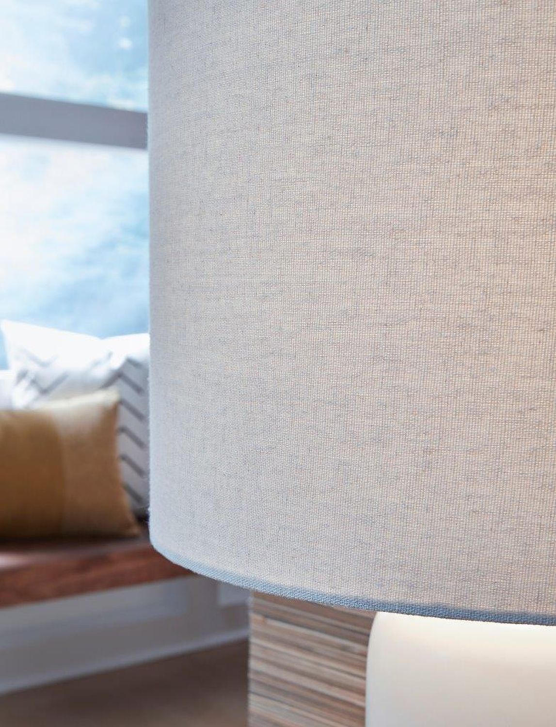 Lemrich White And Teal Ceramic Table Lamp L123874