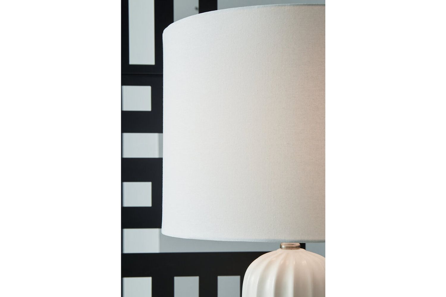Clarkland White Ceramic Table Lamp Set of 2 L177974