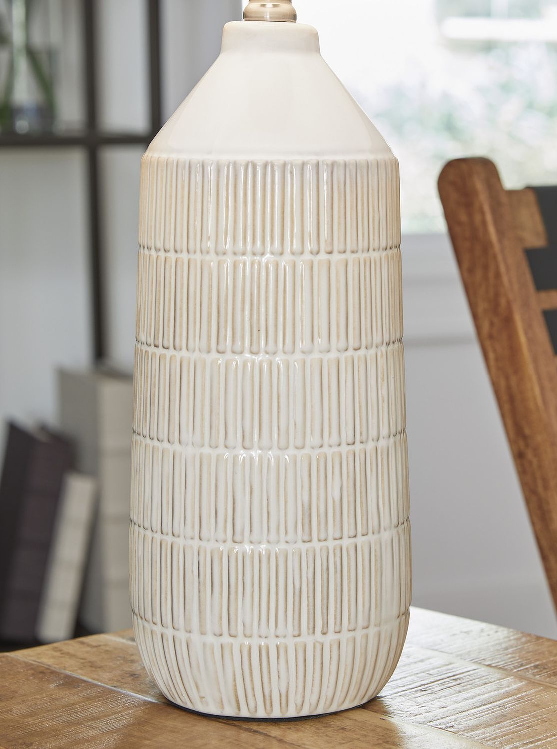 Willport Off White Table Lamp Set of 2 L177994