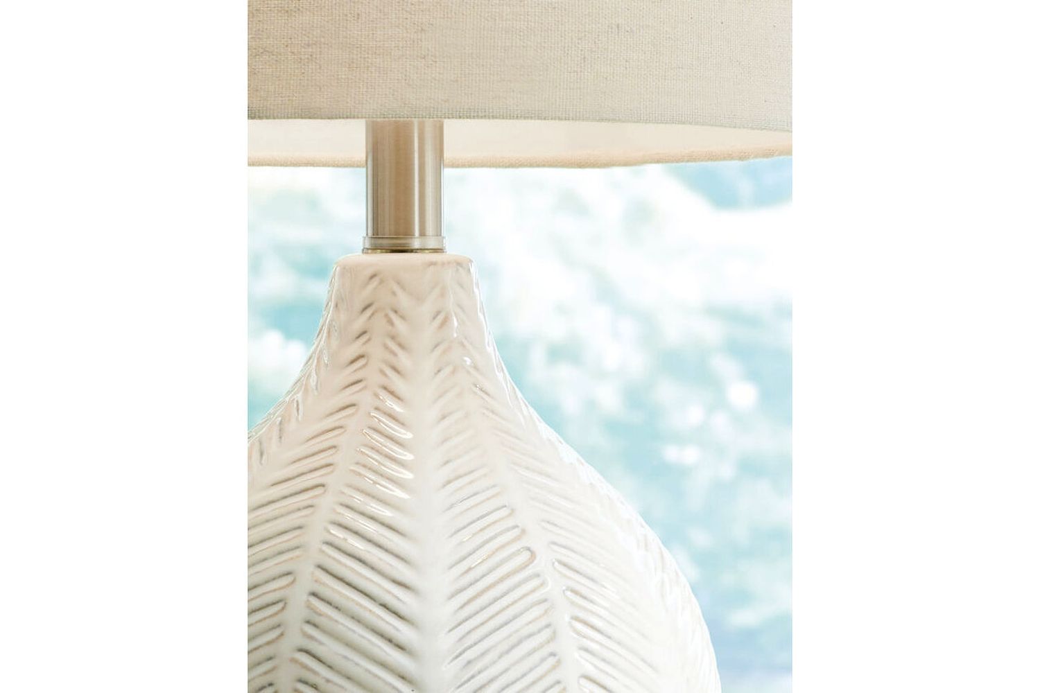 Rainermen Off White Table Lamp L180024