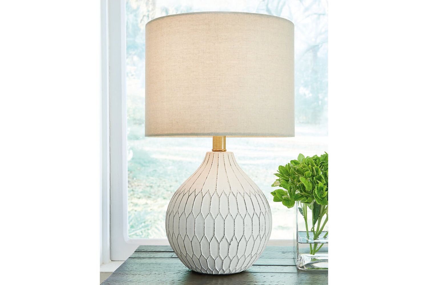 Wardmont White Table Lamp L180094