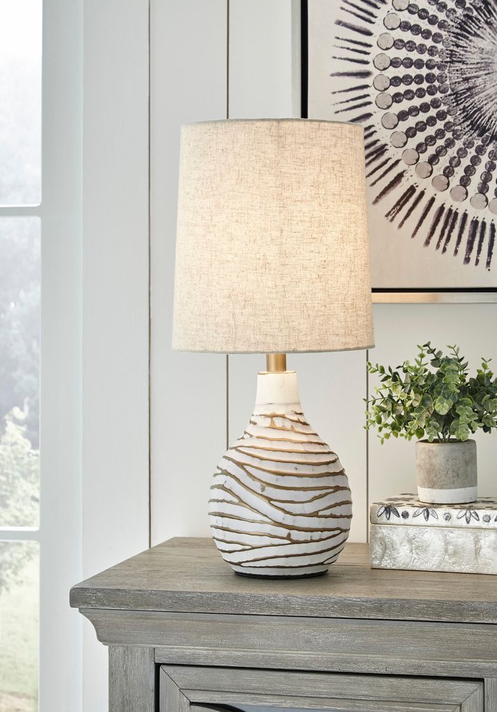 Aleela White/Gold Finish Metal Table Lamp L204194