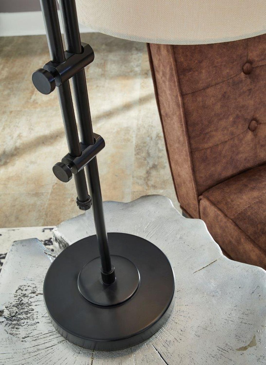 Baronvale Black Accent Lamp L206043