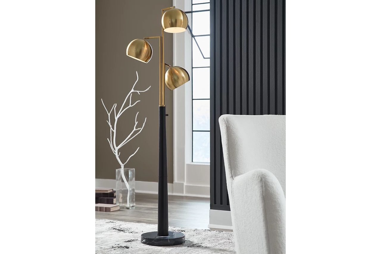 Sorcha Metal Floor Lamp In Gold and Black L206111