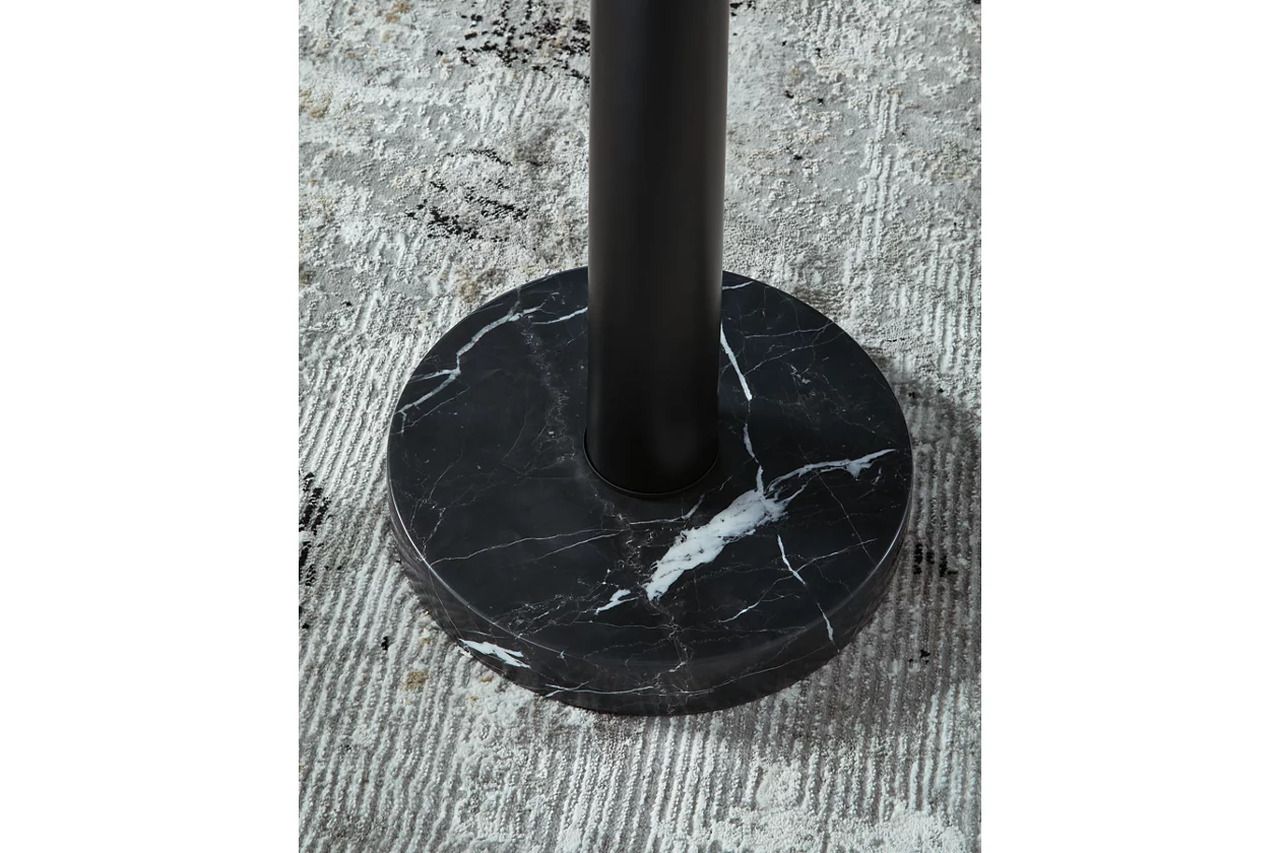 Sorcha Metal Floor Lamp In Gold and Black L206111