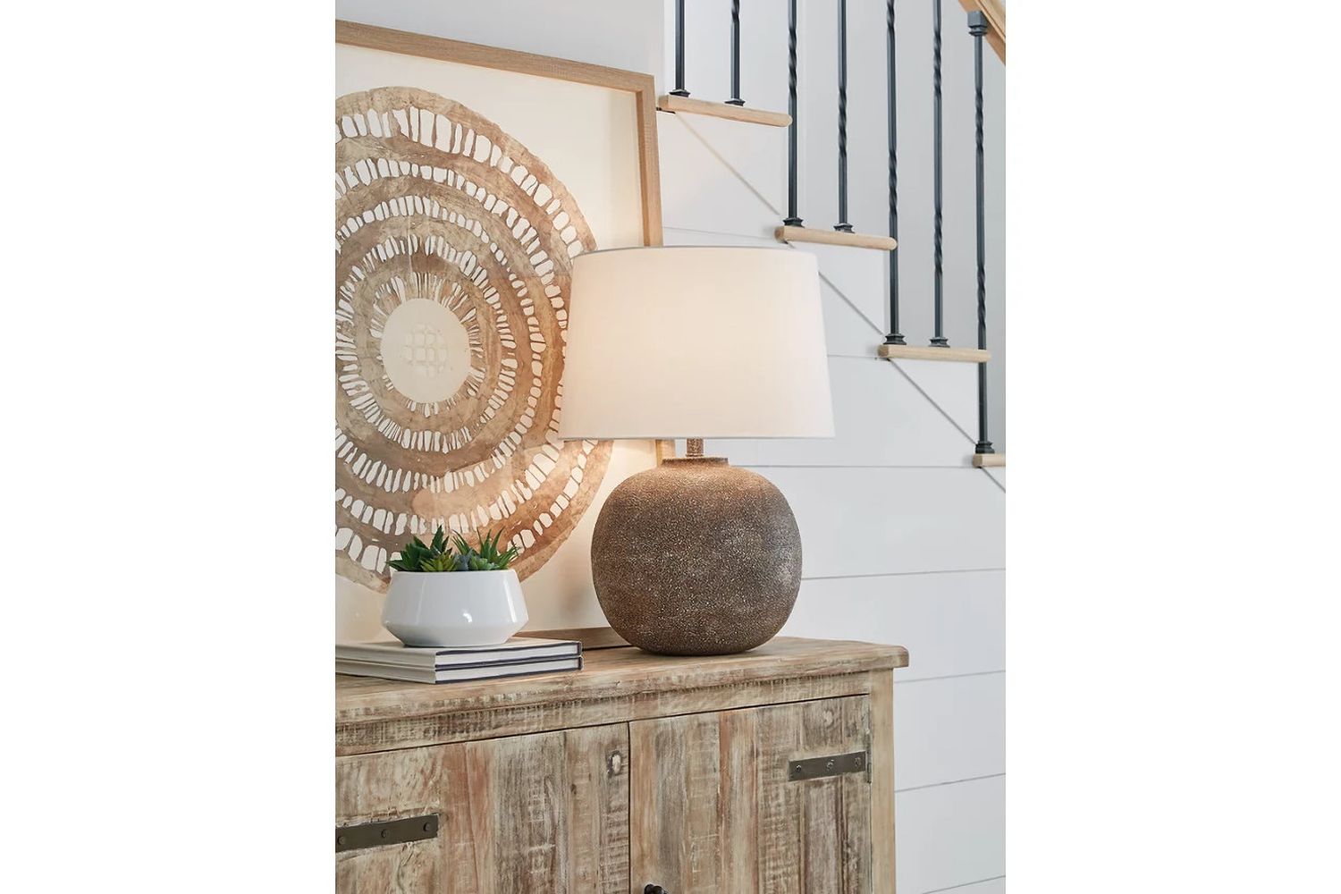 Neavesboro Table Lamp In White and Brown L207484