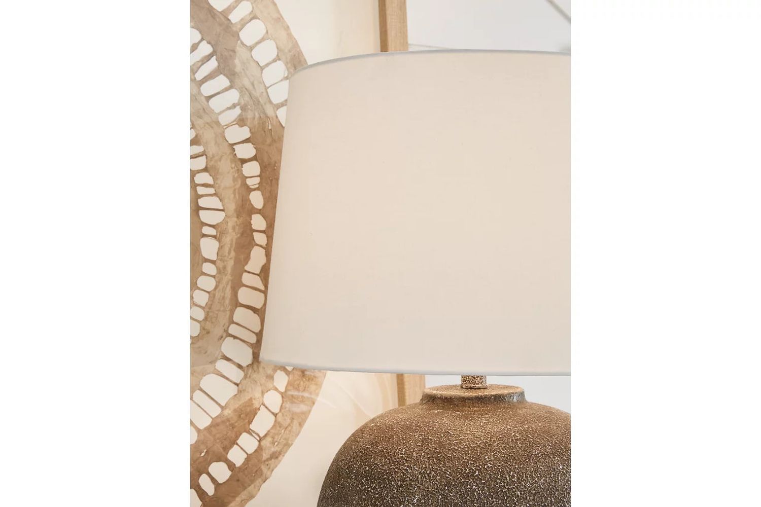 Neavesboro Table Lamp In White and Brown L207484