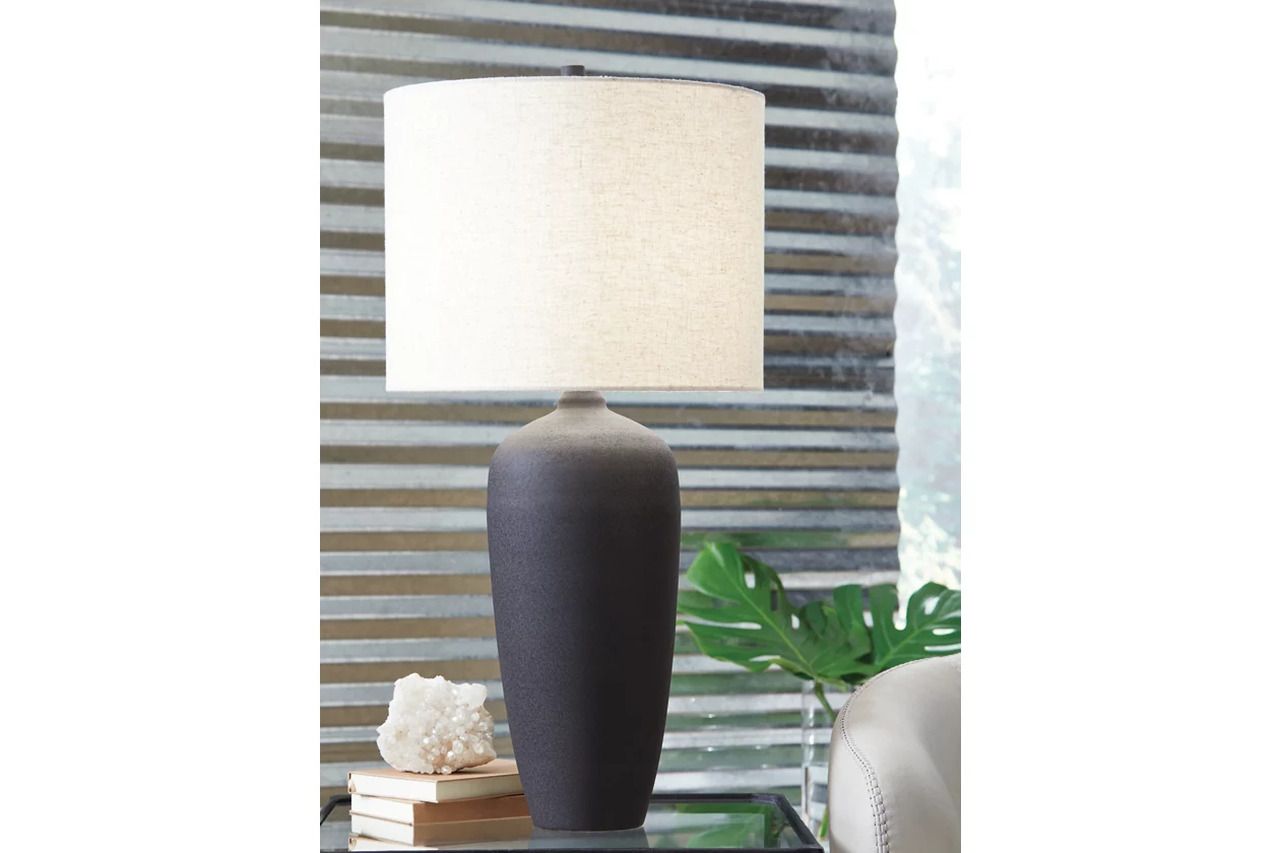 Ryenburg Table Lamp In Black L207584