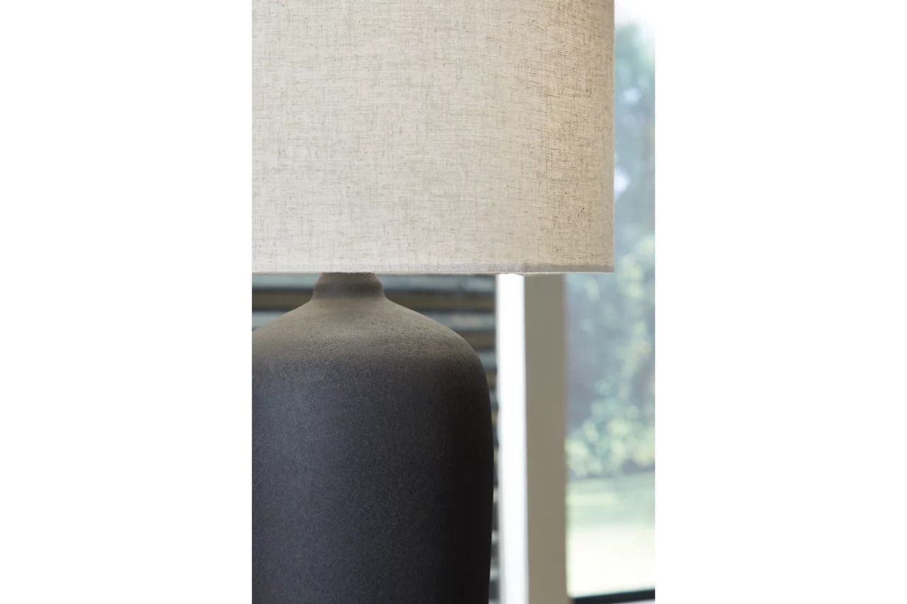 Ryenburg Table Lamp In Black L207584